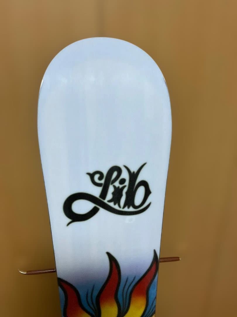 【美品・1日のみ使用】25-26 LIB TECH リブテック ジェイミーリン