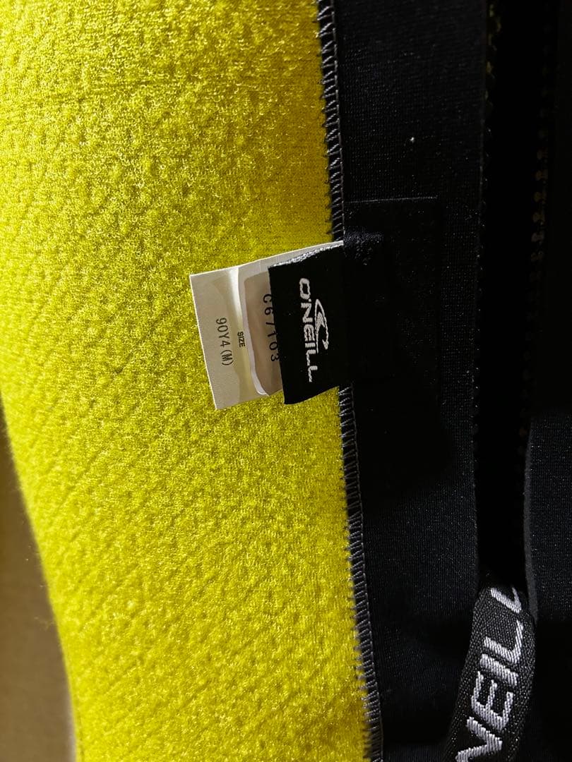 ほぼ新品かMサイズO'NEILL ウェットスーツ
