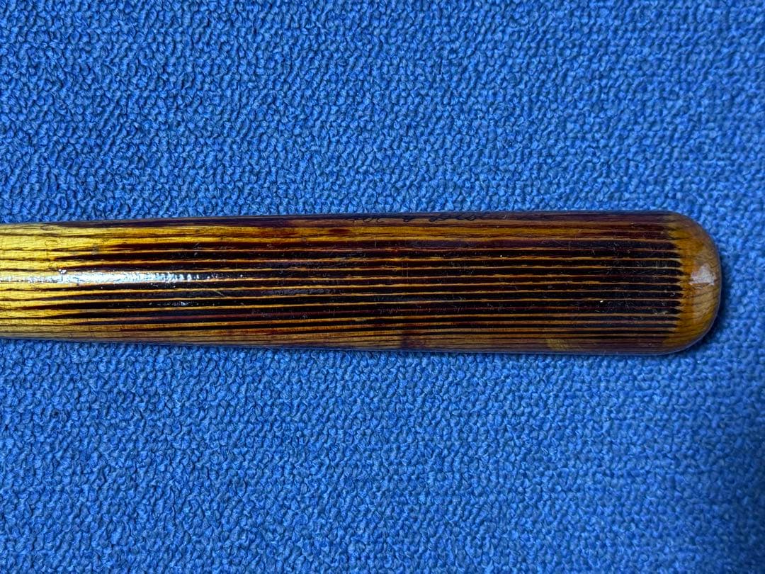 希少品ジュン・イシイ製硬式用圧縮バッ ト 王貞治直筆サインバット