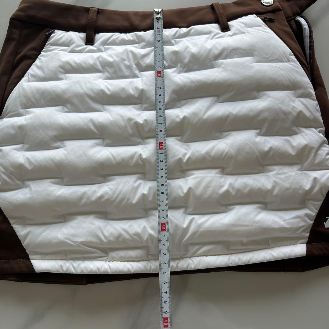 新品未使用♡DESCENTEダウンスカート
