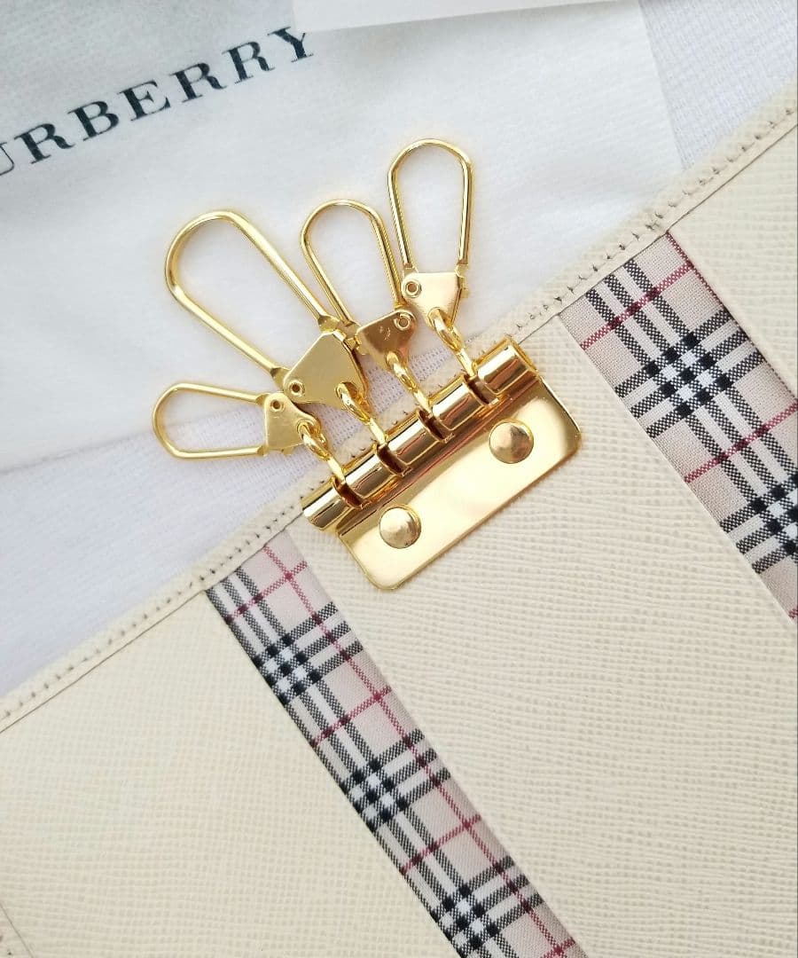 バーバリーキーケース 新品未使用箱付 美品ベージュ×ベージュ ノバチェック本革