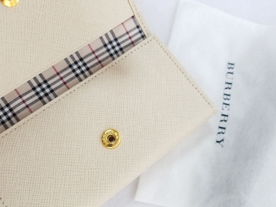 バーバリーキーケース 新品未使用箱付 美品ベージュ×ベージュ ノバチェック本革