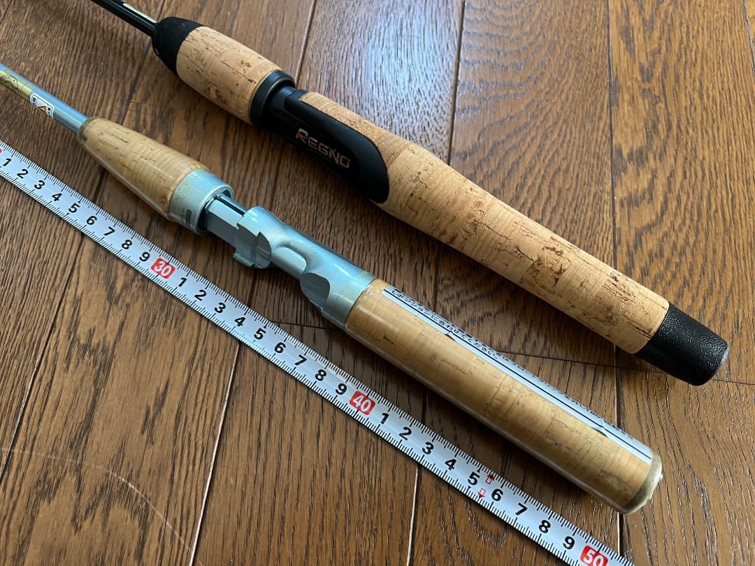 釣竿まとめ売り　投げ竿２本　ルアー竿４本　渓流竿３本　竿立て１本【匿名配送】