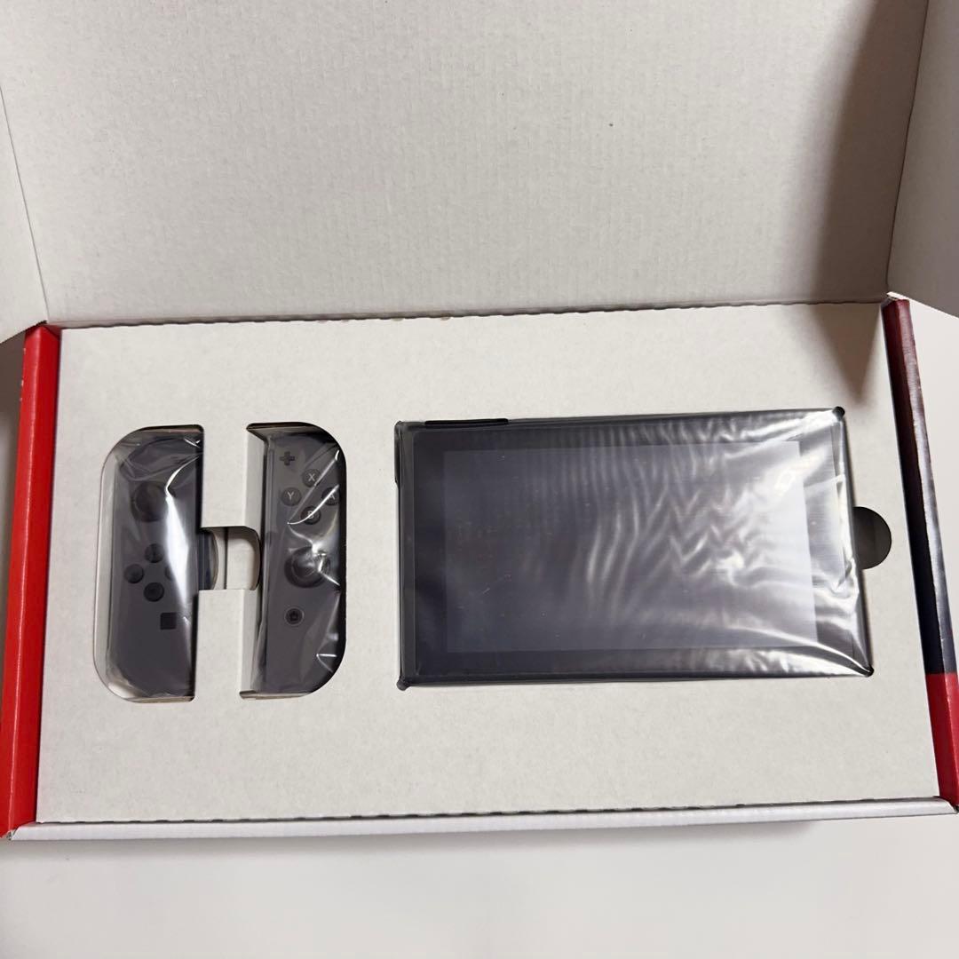 新品　Nintendo Switch 本体 グレー Joy-Con付き