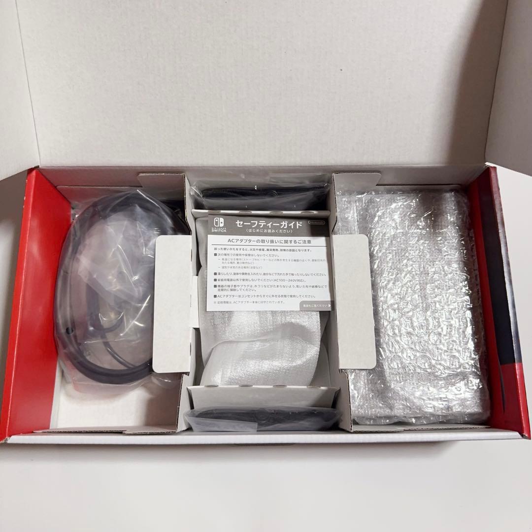 新品　Nintendo Switch 本体 グレー Joy-Con付き