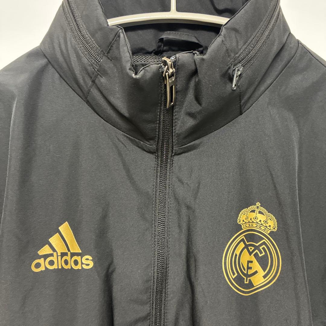 adidas レアル・マドリード ナイロンジャケット ブラック　ゴールド