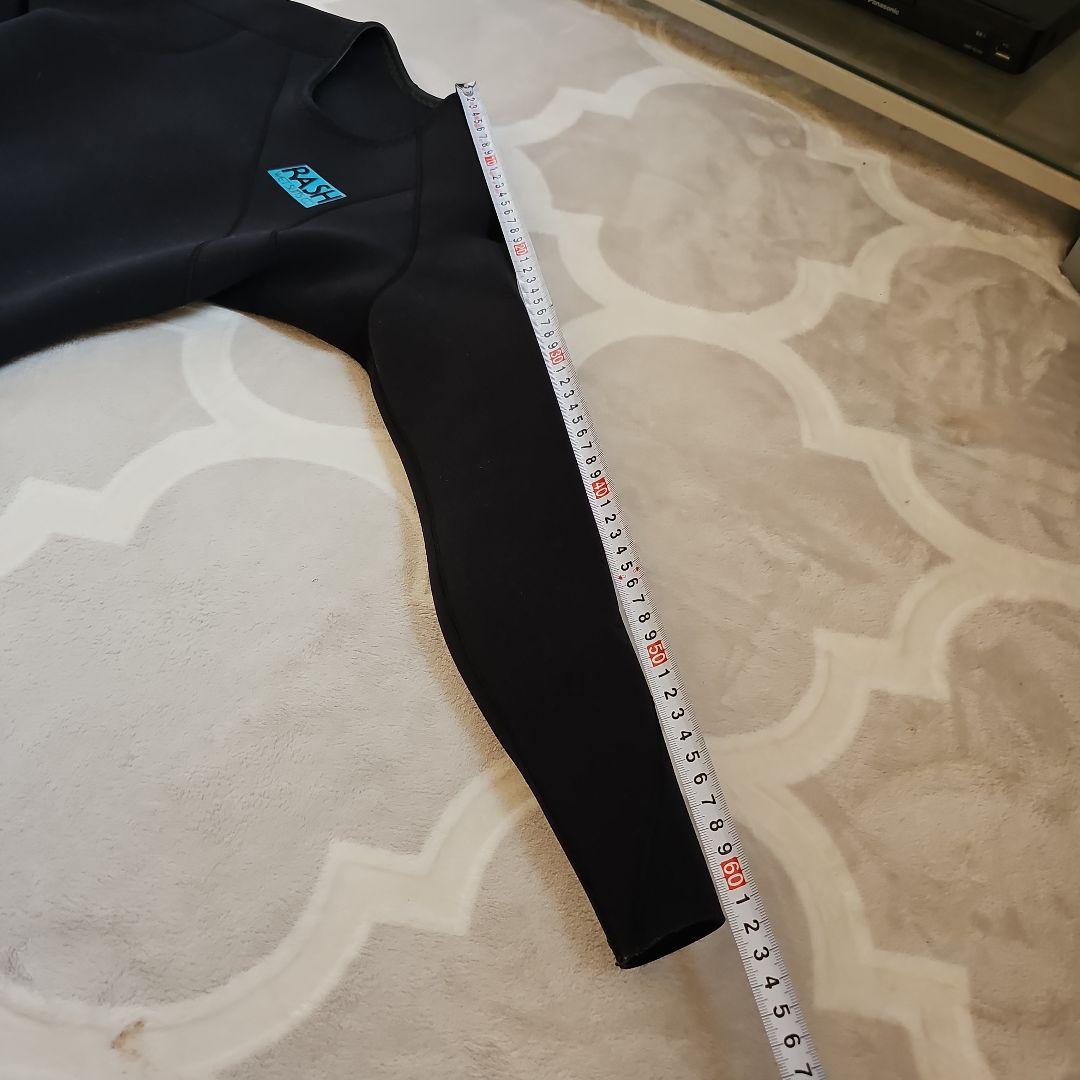 RASH ブラック 長袖タッパー