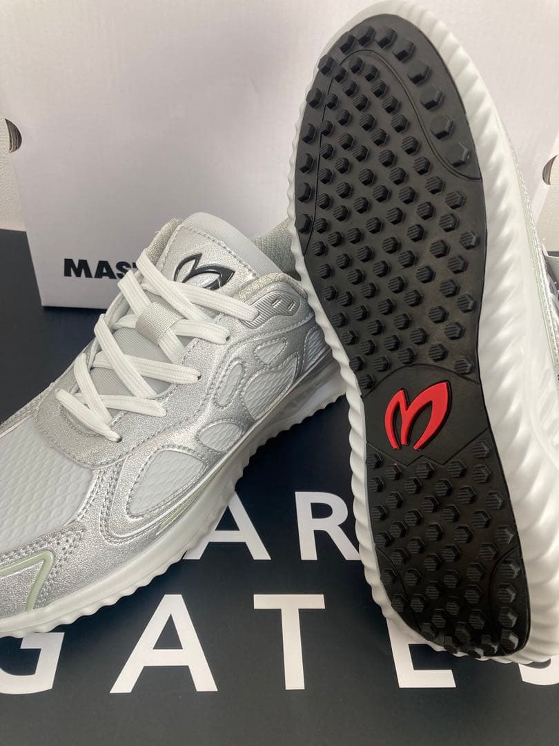 新品 パーリーゲイツ マスターバニー メッシュライクシューズ 26.5cm 銀