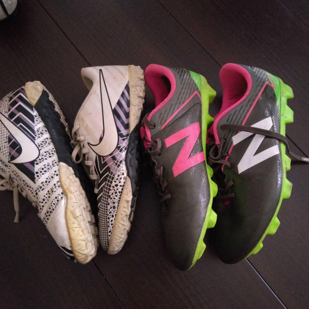 サッカーシューズ　スパイク　トレシュー　ナイキ　アディダス　ミズノ　アシックス