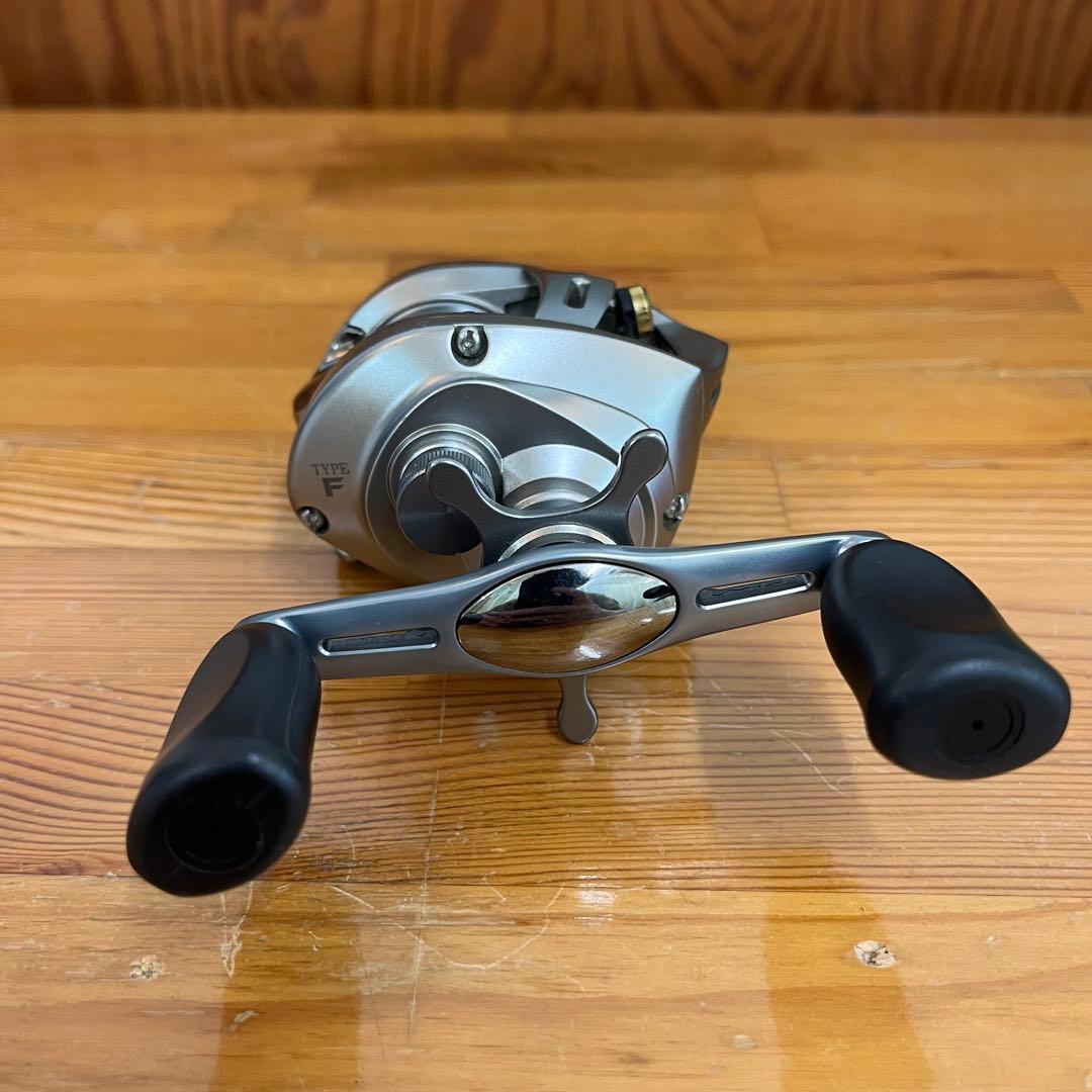 Daiwa Alphas 103 TYPE-F リール