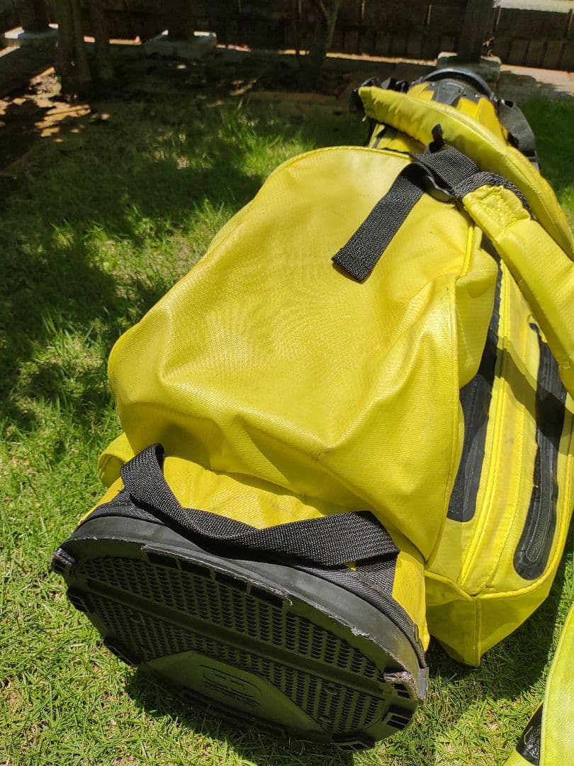 OGIO オジオ　キャディバッグ　スタンドタイプ　ナイロン製