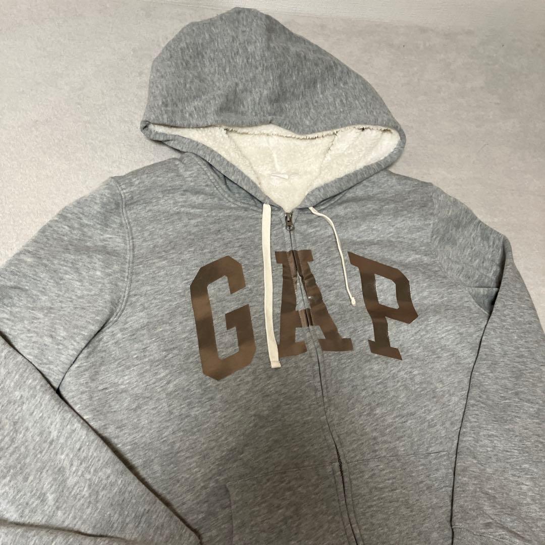 ま*ん様 超美品★GAP パーカー XL裏ボア シルバーロゴ＆グレー