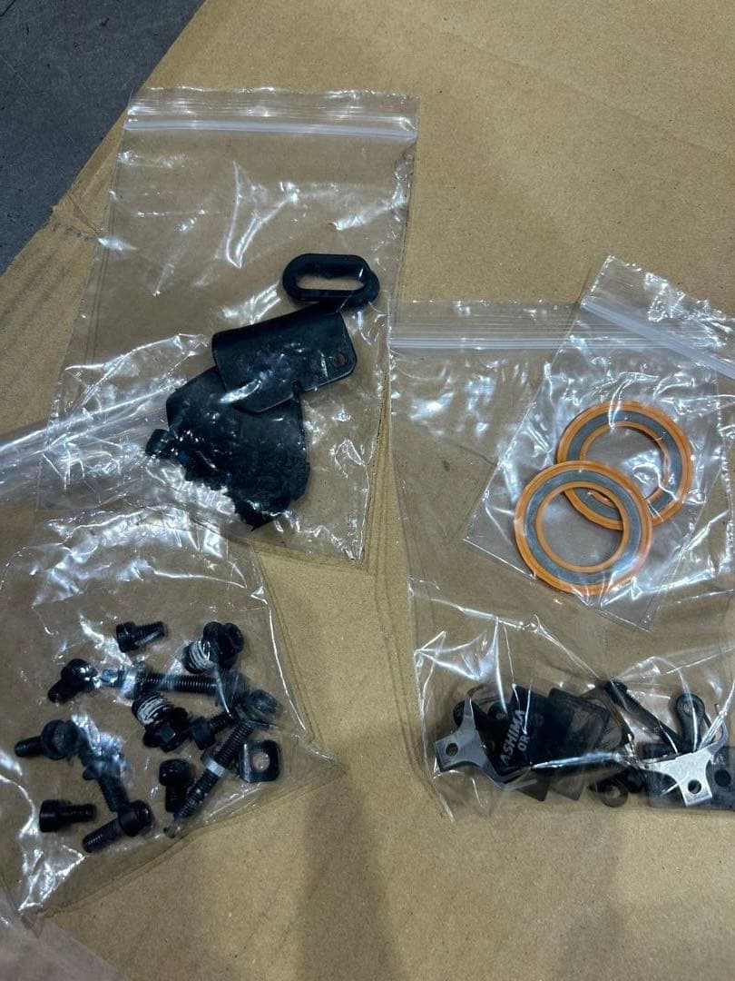 SHIMANO ULTEGRA Di2 8100 2x12速 コンポセット